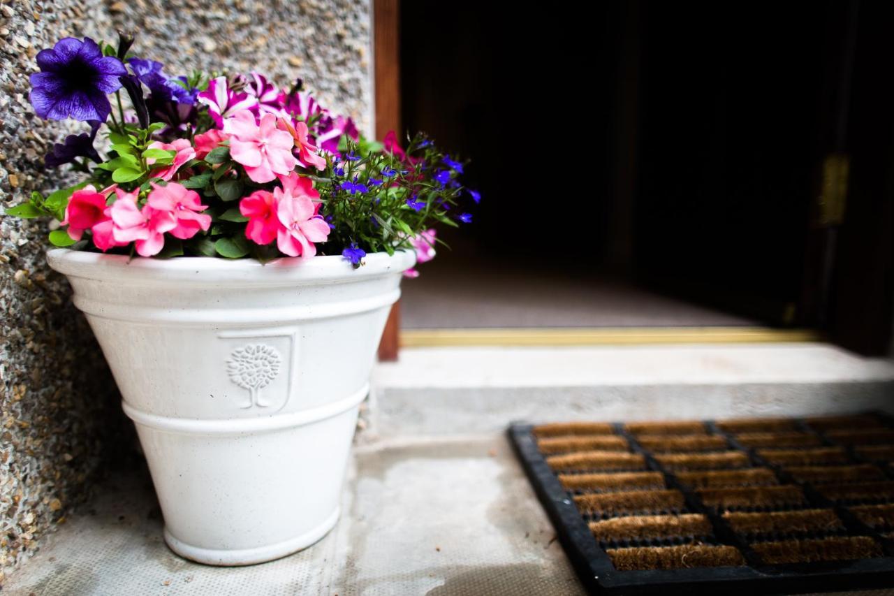 The Forge Bed & Breakfast ออคเทอราร์เดอร์ ภายนอก รูปภาพ